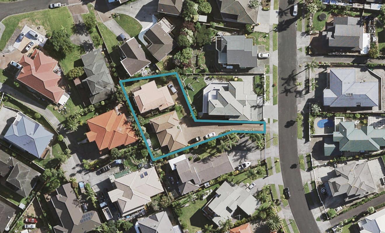 2/29 Ribbonwood Crescent, Goodwood Heights, Auckland - Carousel 1
