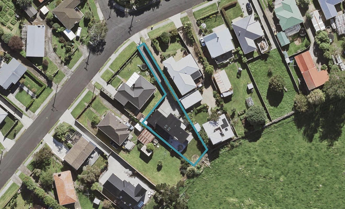 34 Wellesley Road, Mangere Bridge, Auckland - Carousel 1