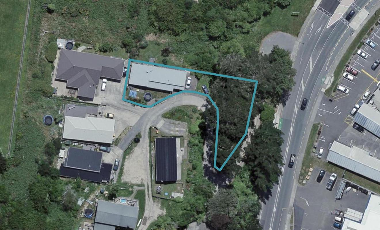 38A Kenepuru Dr, Tawa, Wellington - Carousel 1