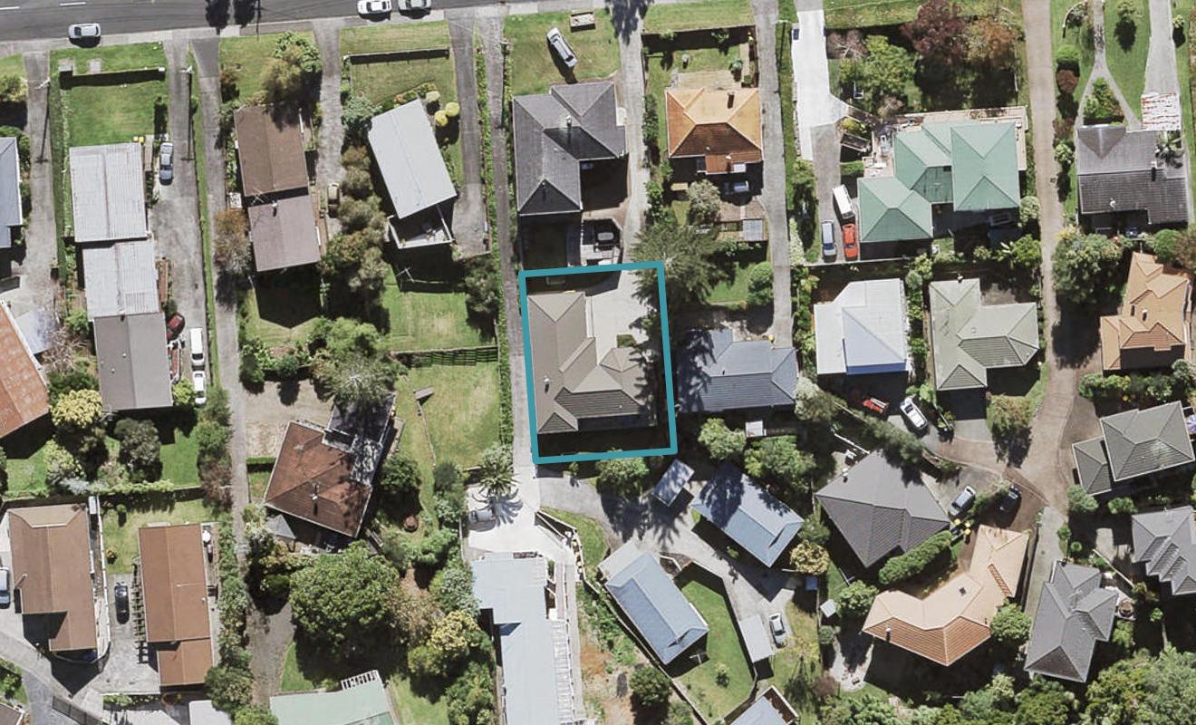 11A Tirimoana Road, Te Atatu South, Auckland - Carousel 1