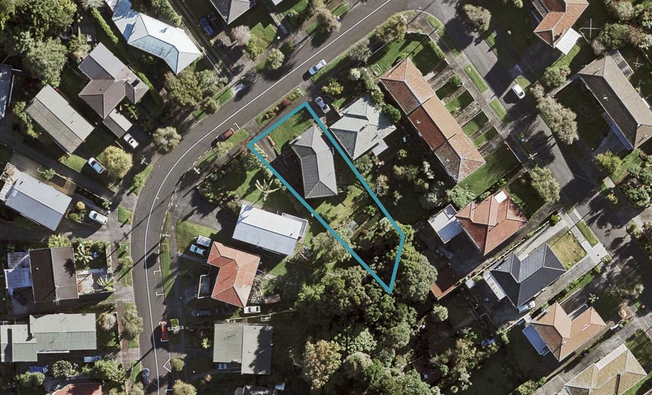 10 Laburnum Road, New Windsor, Auckland - Carousel 1