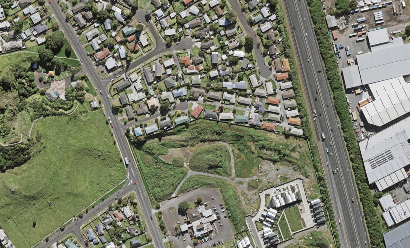 44 Tukari Lane, Mangere Bridge, Auckland - Carousel 1