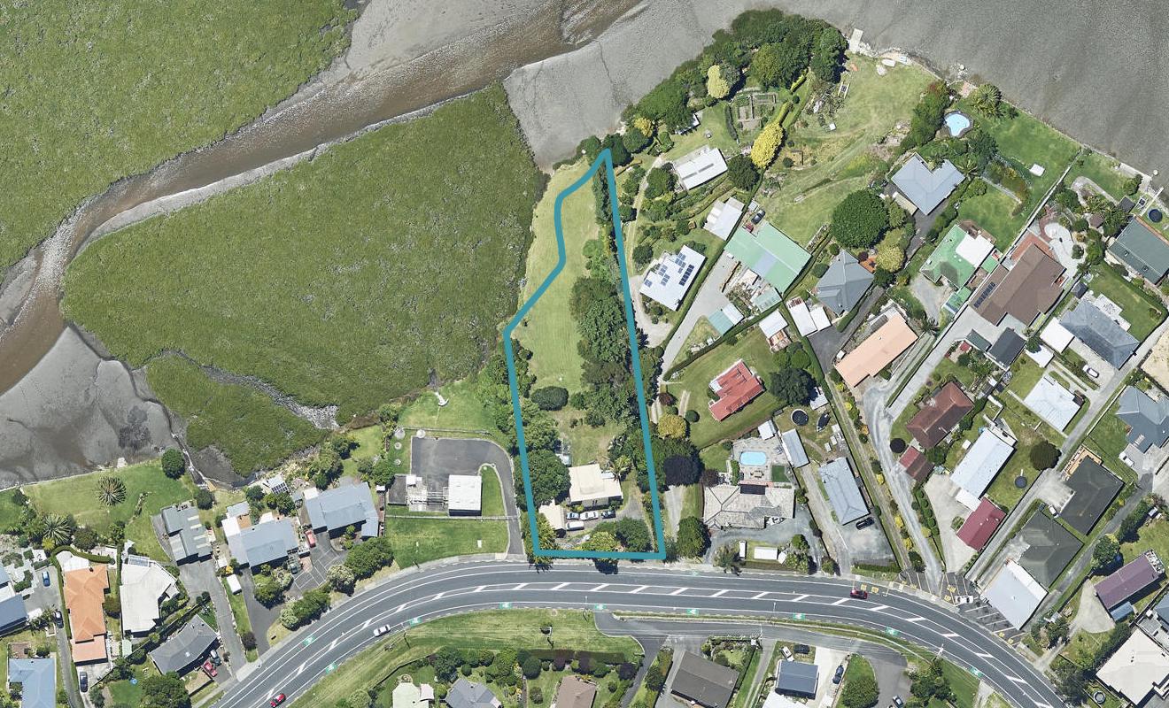 147 Welcome Bay Road, Welcome Bay, Tauranga - Carousel 1