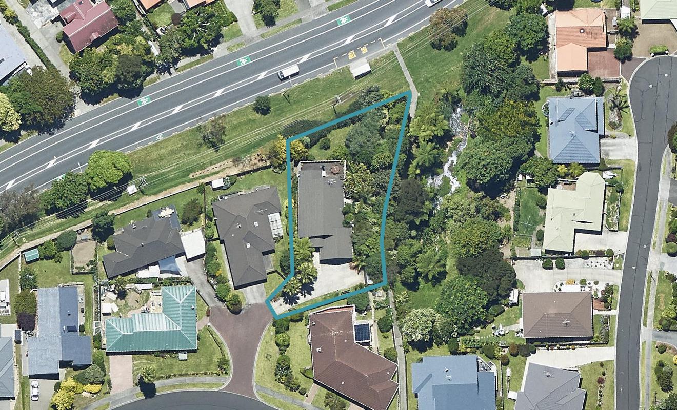15 Meadowviews Drive, Welcome Bay, Tauranga - Carousel 1
