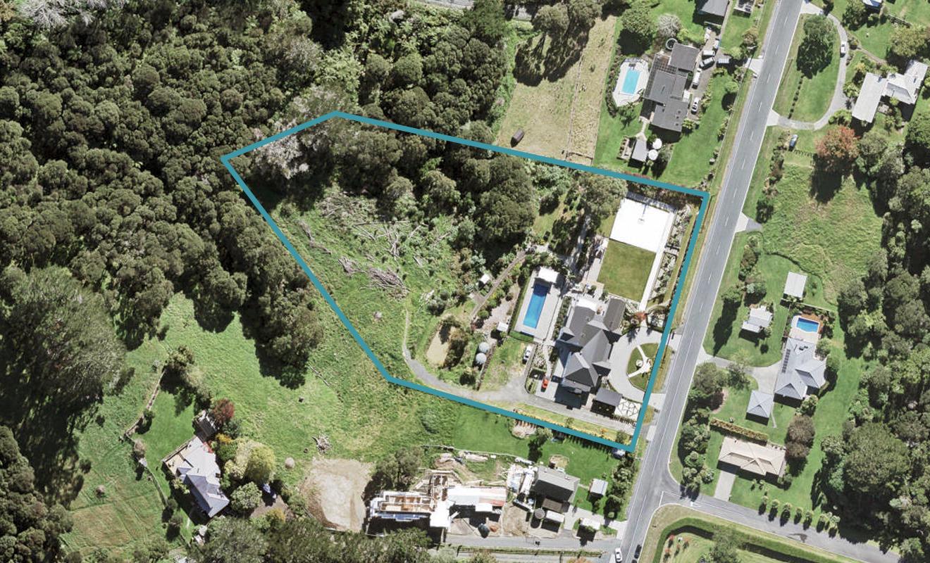 44 Hobson Road, Lucas Heights, Auckland - Carousel 1
