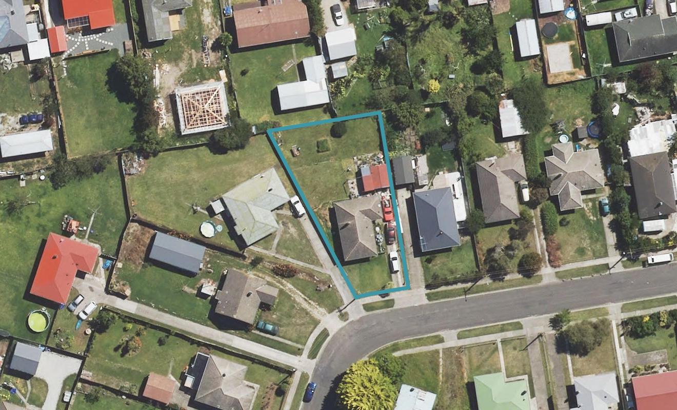 25 Glasgow Crescent, Kaiti, Gisborne - Carousel 1