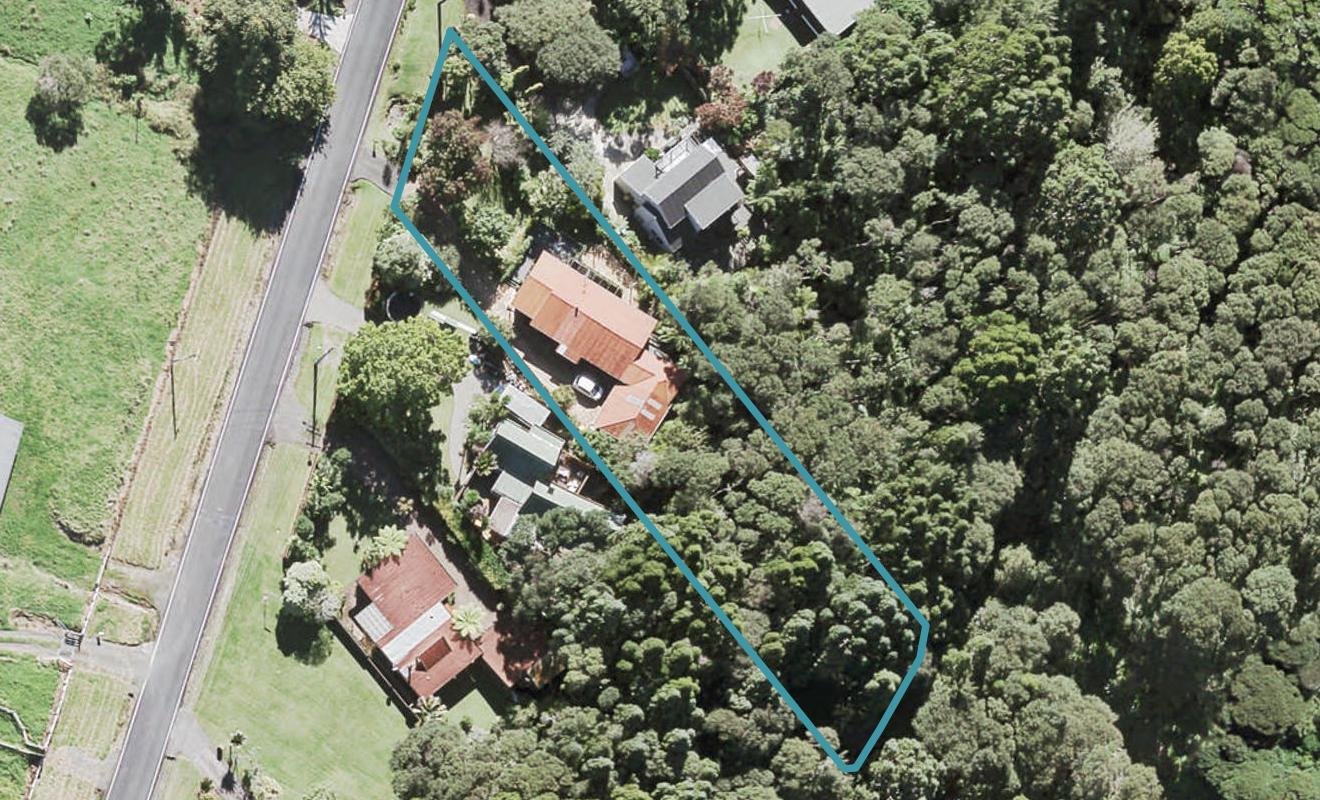 52 Grassmere Road, Henderson Valley, Auckland - Carousel 1