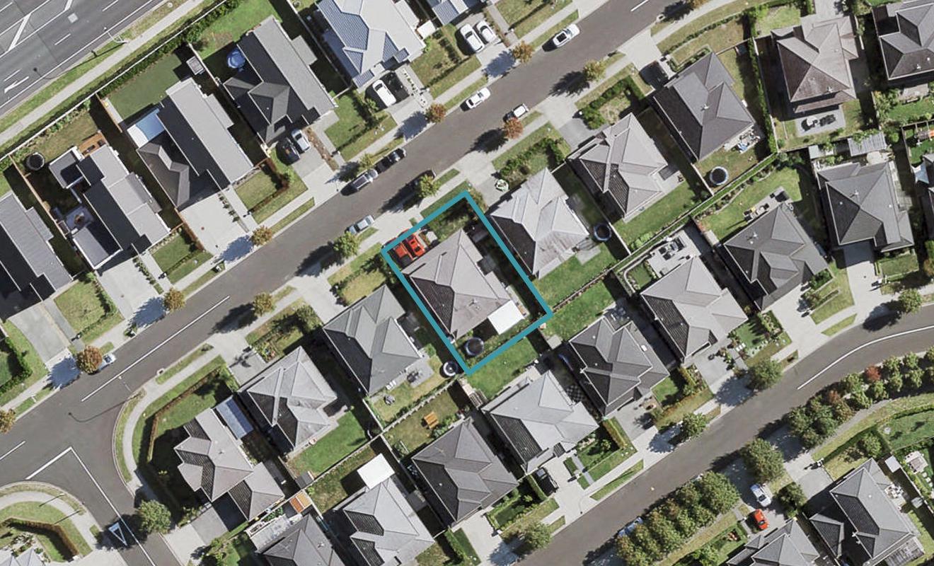 30 Pickaberry Avenue, Karaka, Papakura - Carousel 1