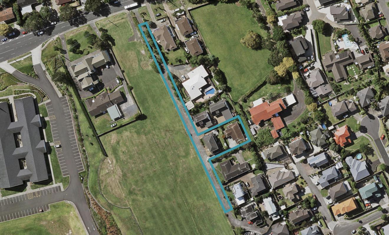 1/10 Wilisa Rise, Goodwood Heights, Auckland - Carousel 1