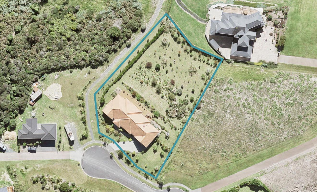 72 Balboa Drive, Matakatia, Whangaparaoa - Carousel 1