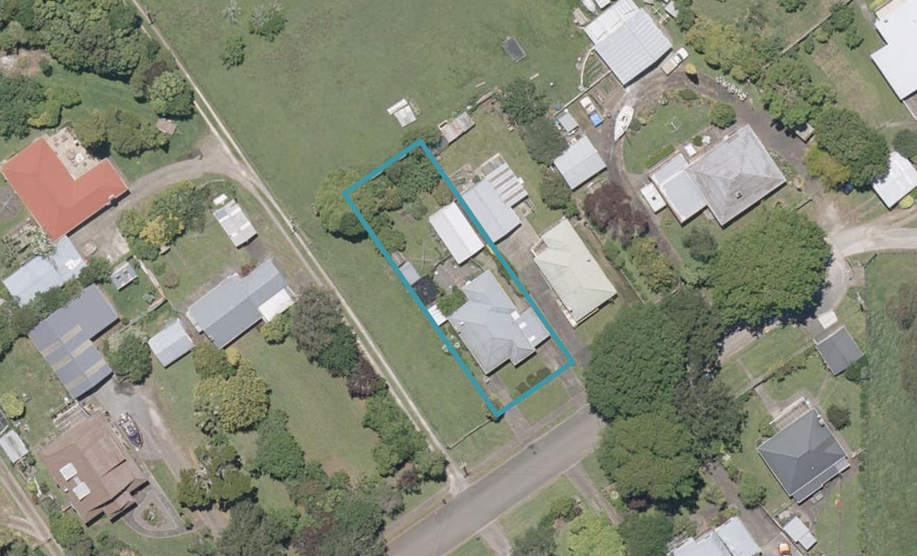 37 Benefield Street, Whanganui East, Whanganui - Carousel 1