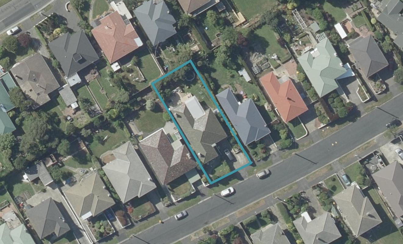 142 Easther Crescent, Kew, Dunedin - Carousel 1