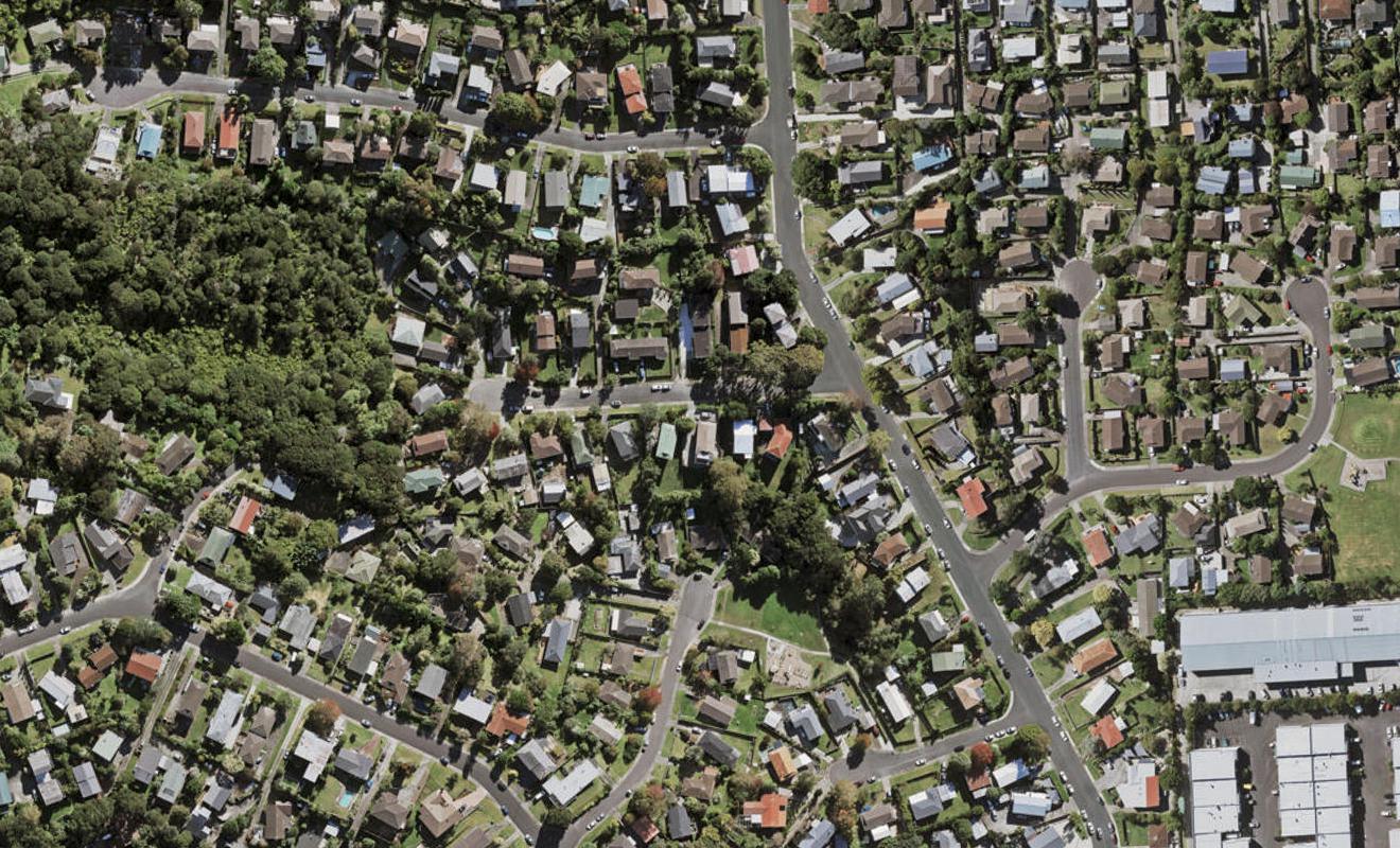 8D Jenanne Place, Totara Vale, Auckland - Carousel 1