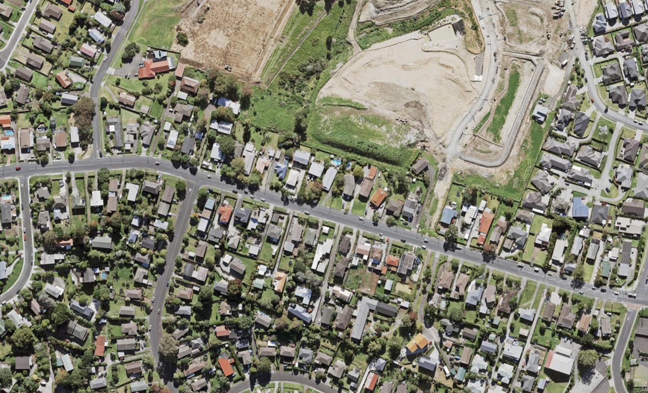 64D Royal Road, Massey, Auckland - Carousel 1