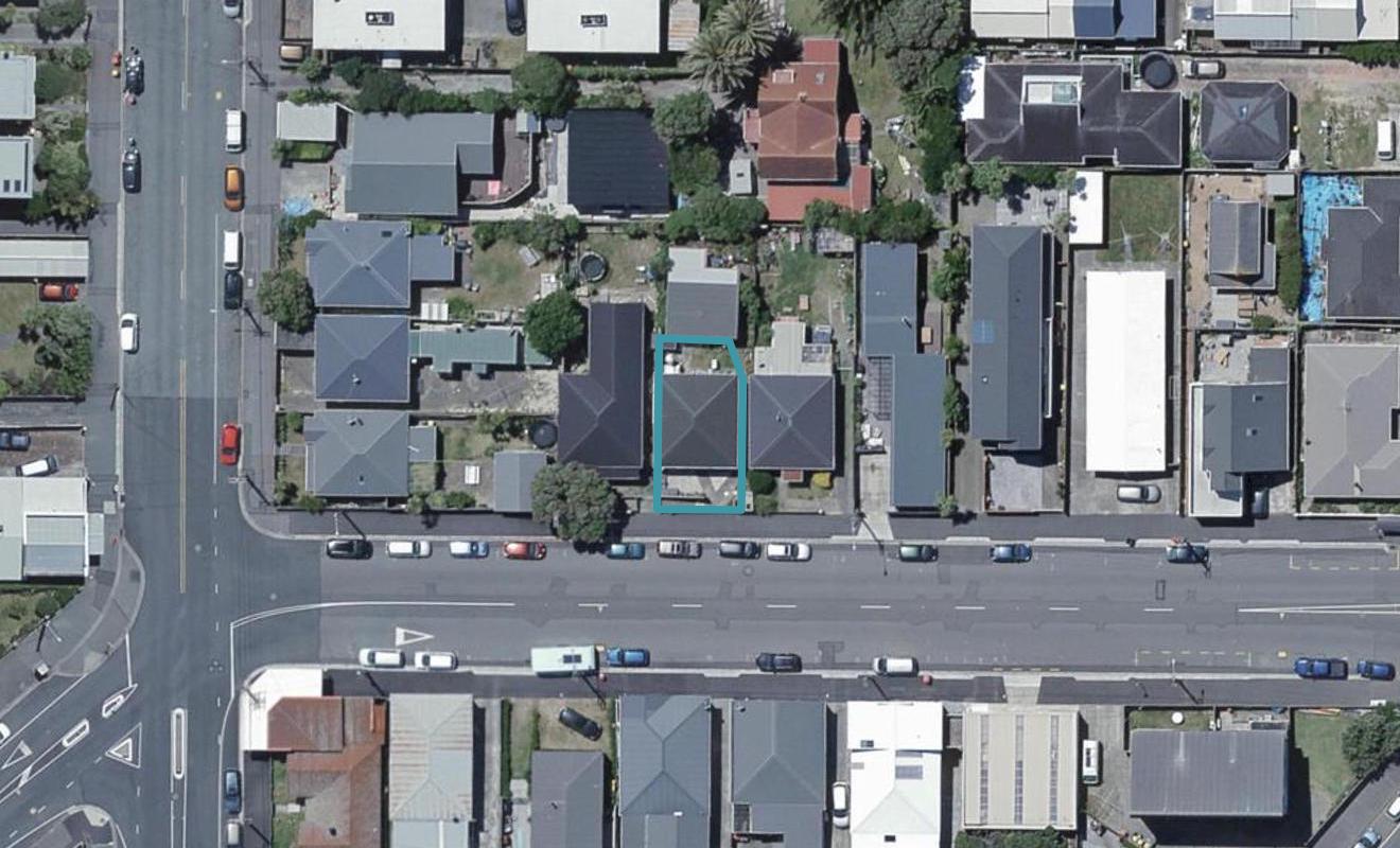 16 Rua Street, Lyall Bay, Wellington - Carousel 1