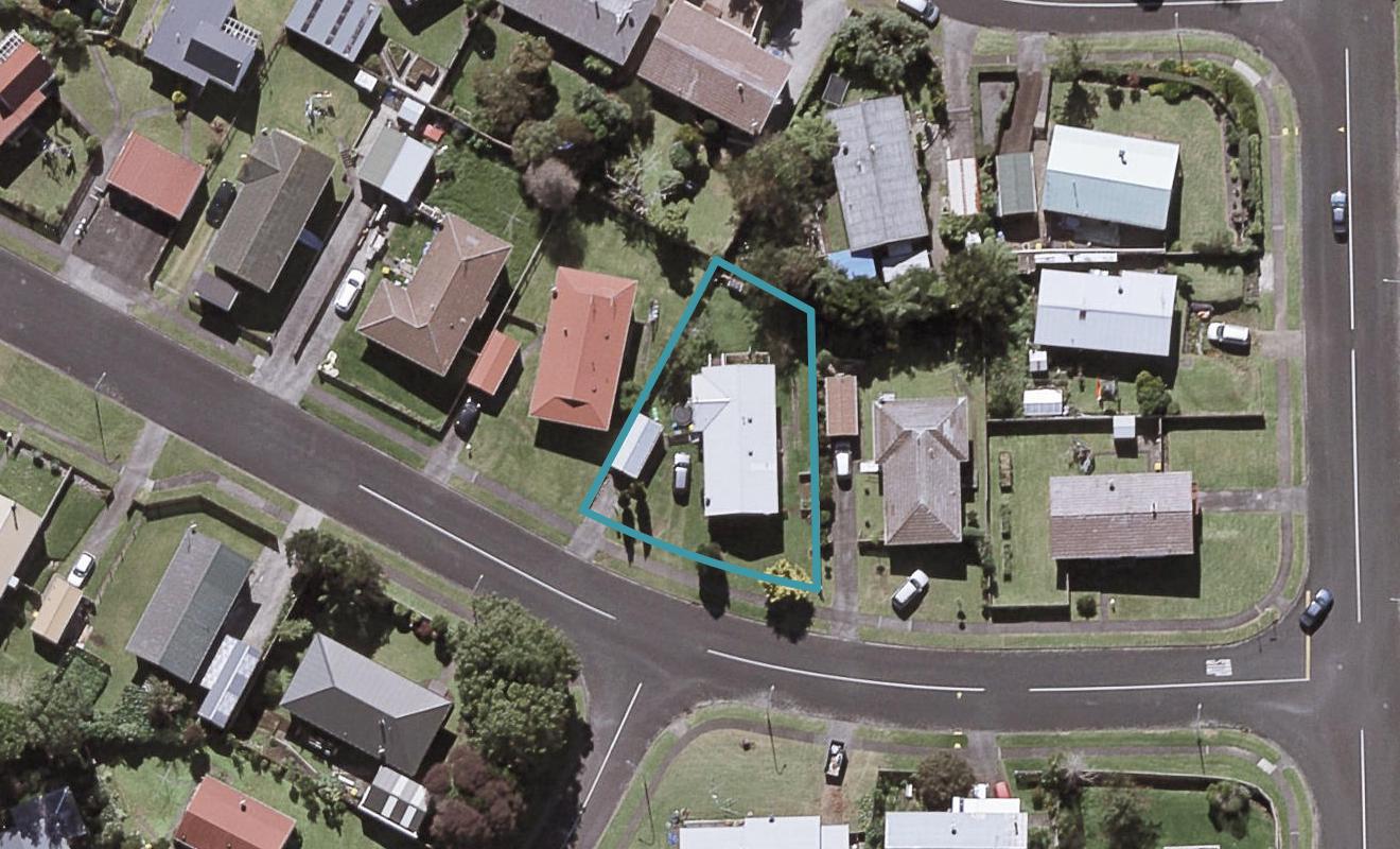 35 Kauri Street, Merrilands, New Plymouth - Carousel 1