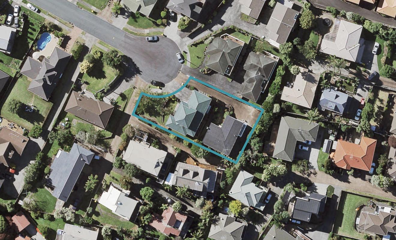 1/15 Cambric Place, Botany Downs, Auckland - Carousel 1