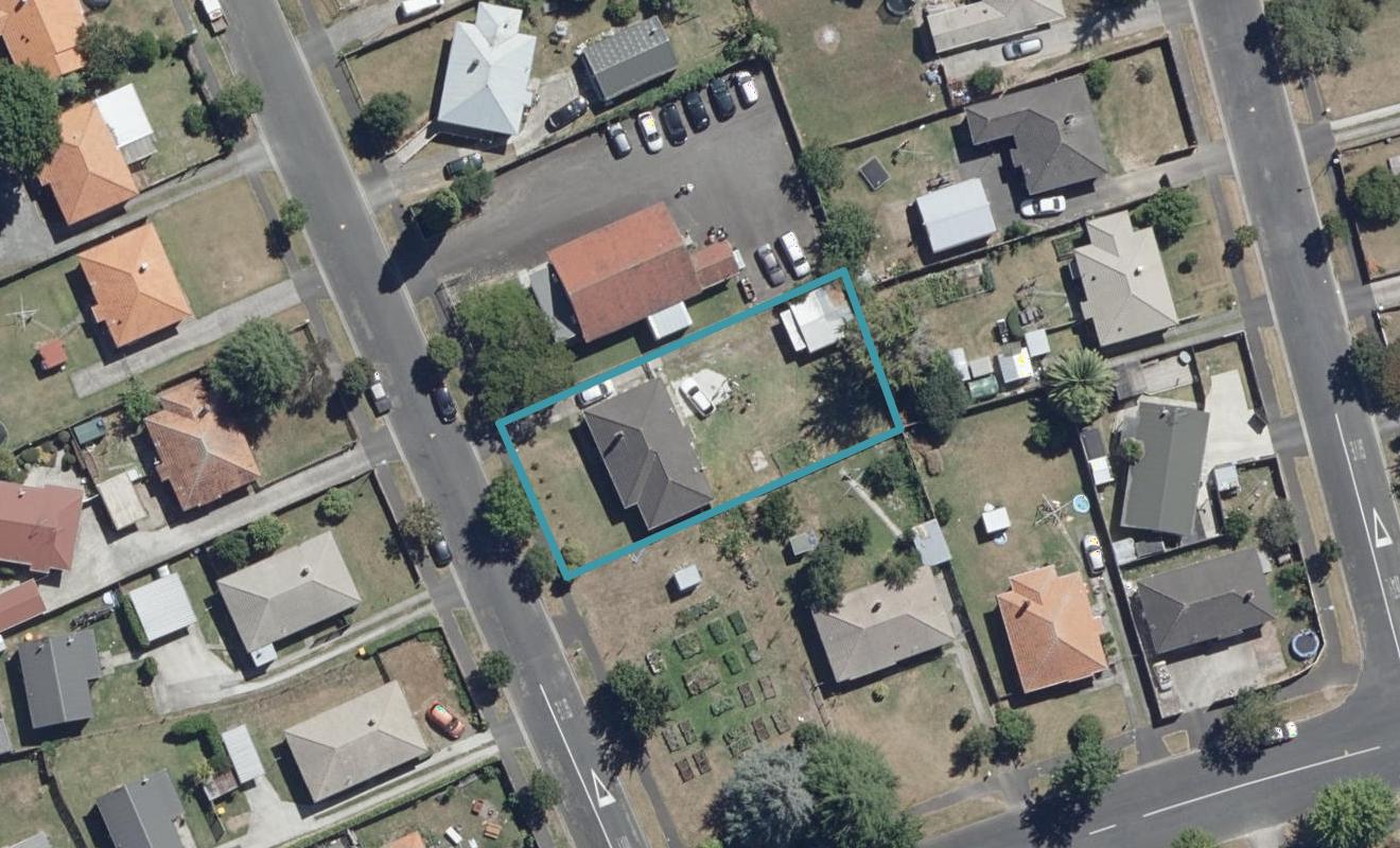6 Ross Crescent, Fairfield, Hamilton - Carousel 1