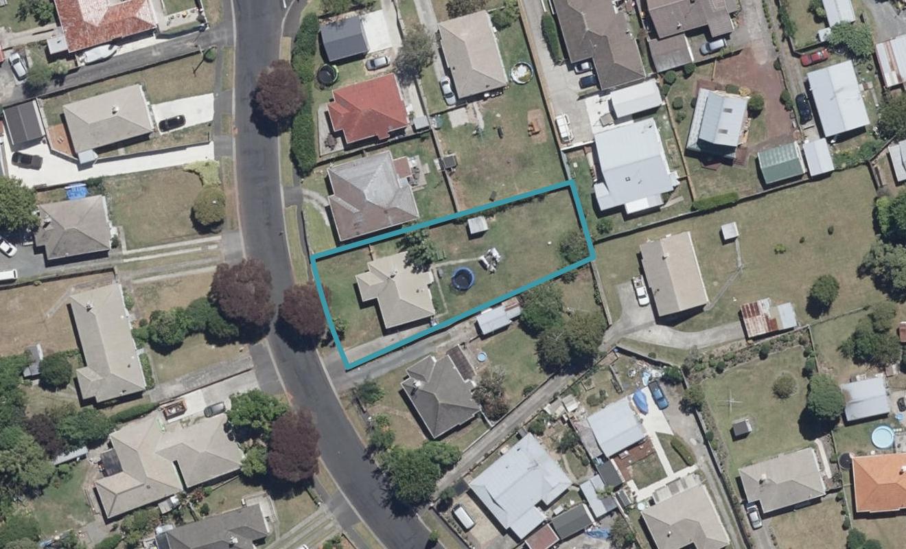 18 Haultain Street, Fairfield, Hamilton - Carousel 1