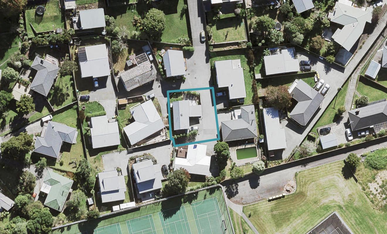 12 Saffron Street, Birkdale, Auckland - Carousel 1