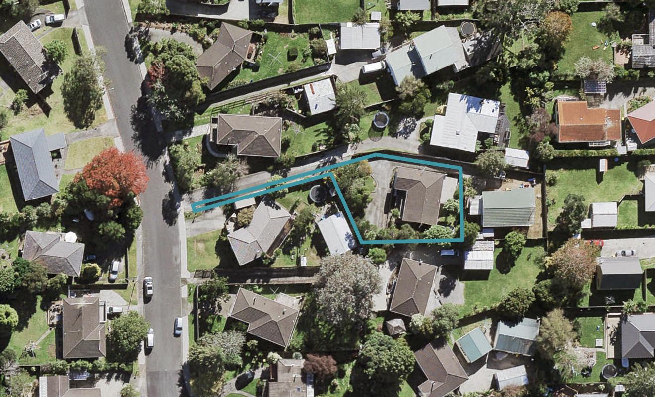 14 Fairdale Place, Birkdale, Auckland - Carousel 1