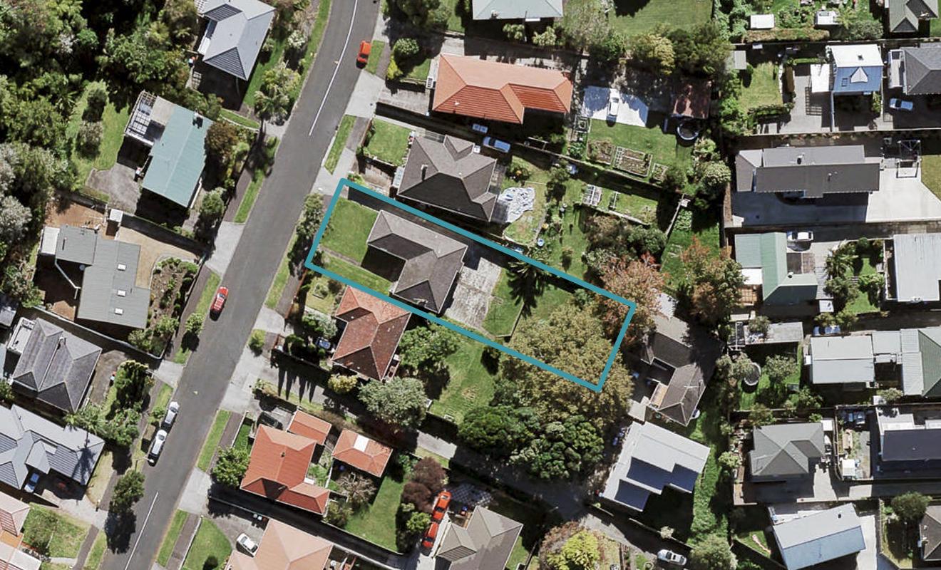 12 Lynbrooke Avenue, Blockhouse Bay, Auckland - Carousel 1