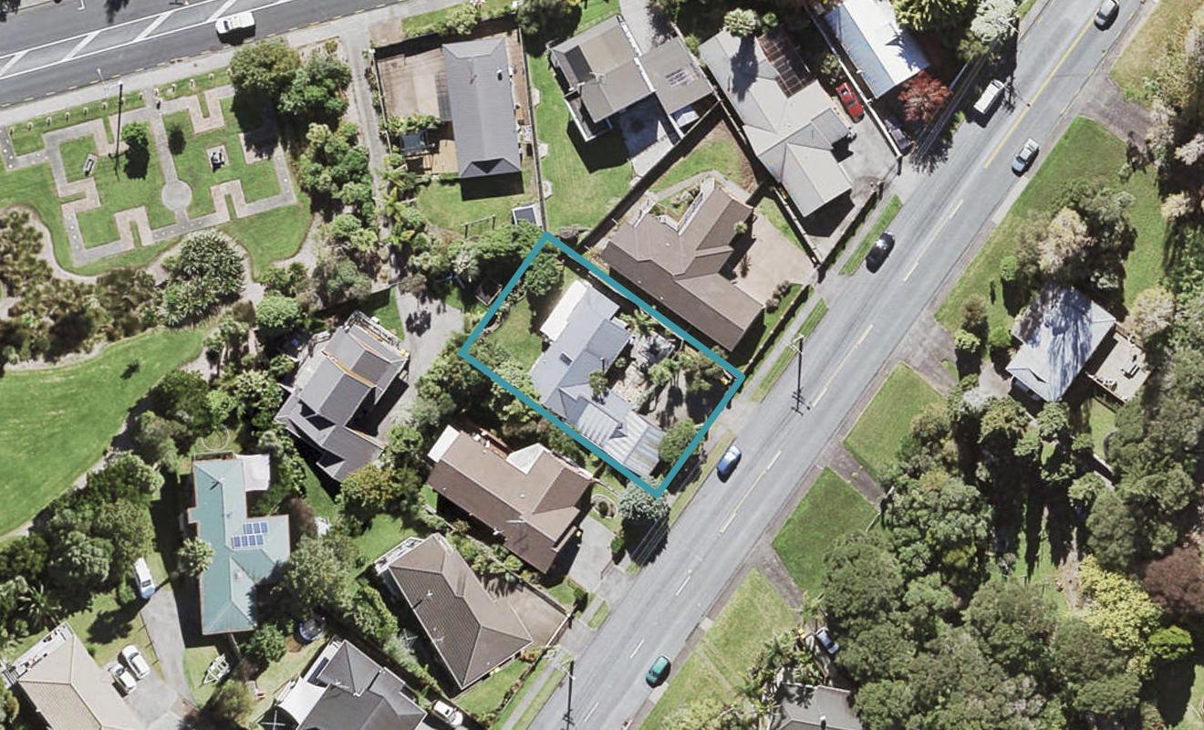 7 Avonleigh Road, Green Bay, Auckland - Carousel 1