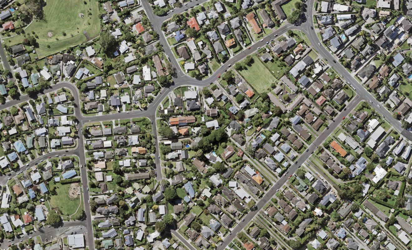 10A Marsh Avenue, Forrest Hill, Auckland - Carousel 1