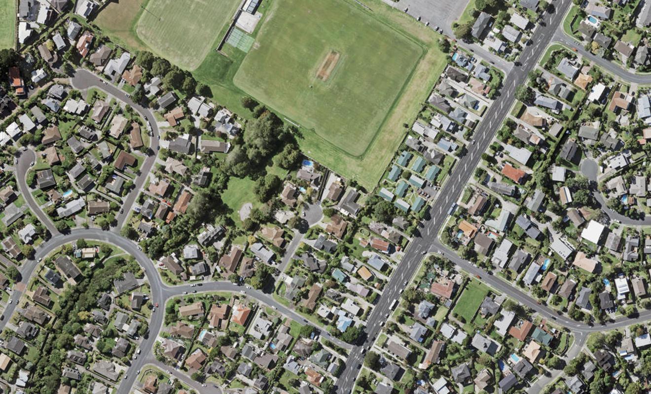 11 Scorpio Place, Windsor Park, Auckland - Carousel 1