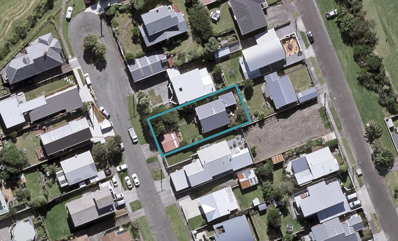7 Newton Street, Fitzroy, New Plymouth - Carousel 1