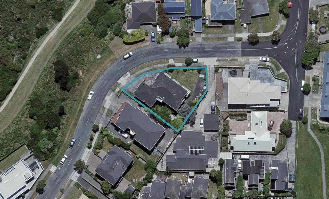56 Kaikoura Street, Maupuia, Wellington - Carousel 1