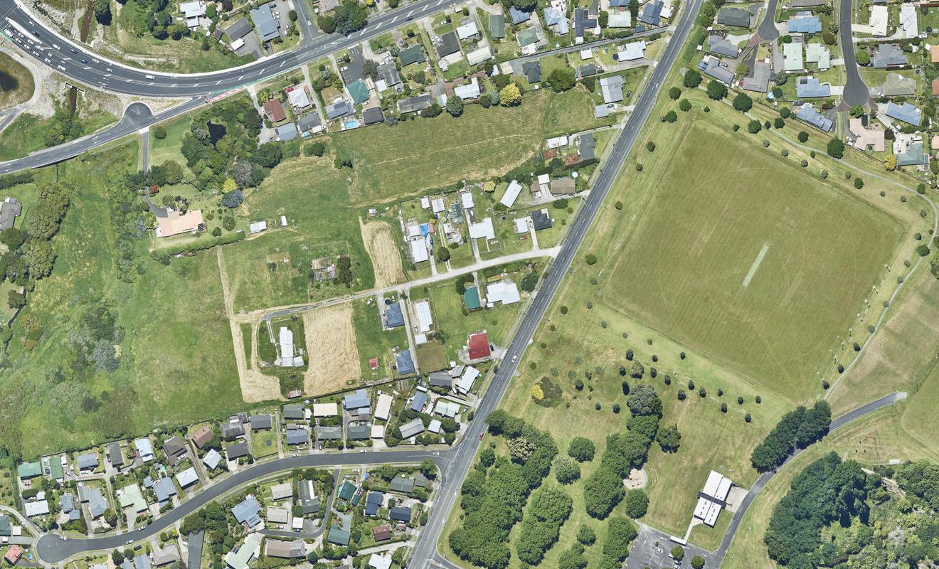 1 Tapuaeotu Way, Welcome Bay, Tauranga - Carousel 1