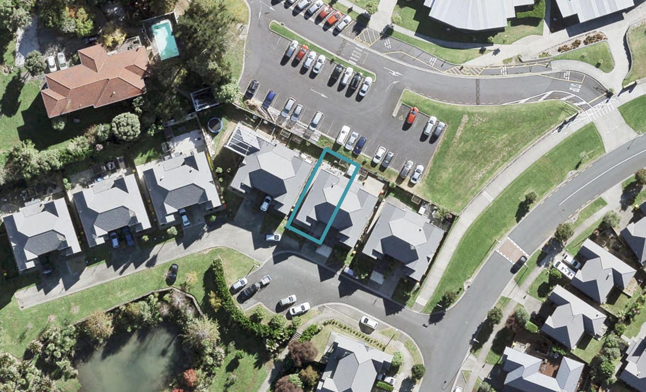 7 Candlestick Place, Oteha, Auckland - Carousel 1