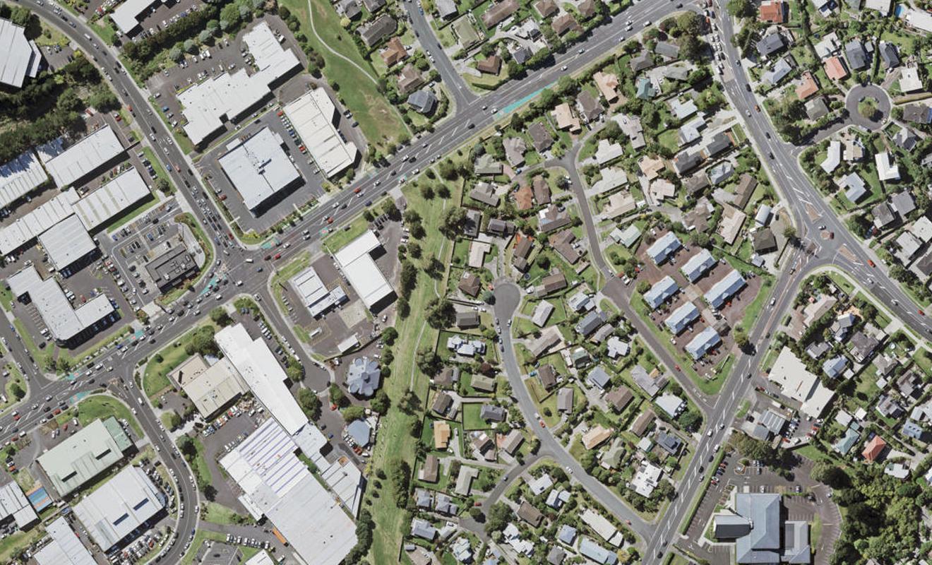 14B Altair Place, Windsor Park, Auckland - Carousel 1