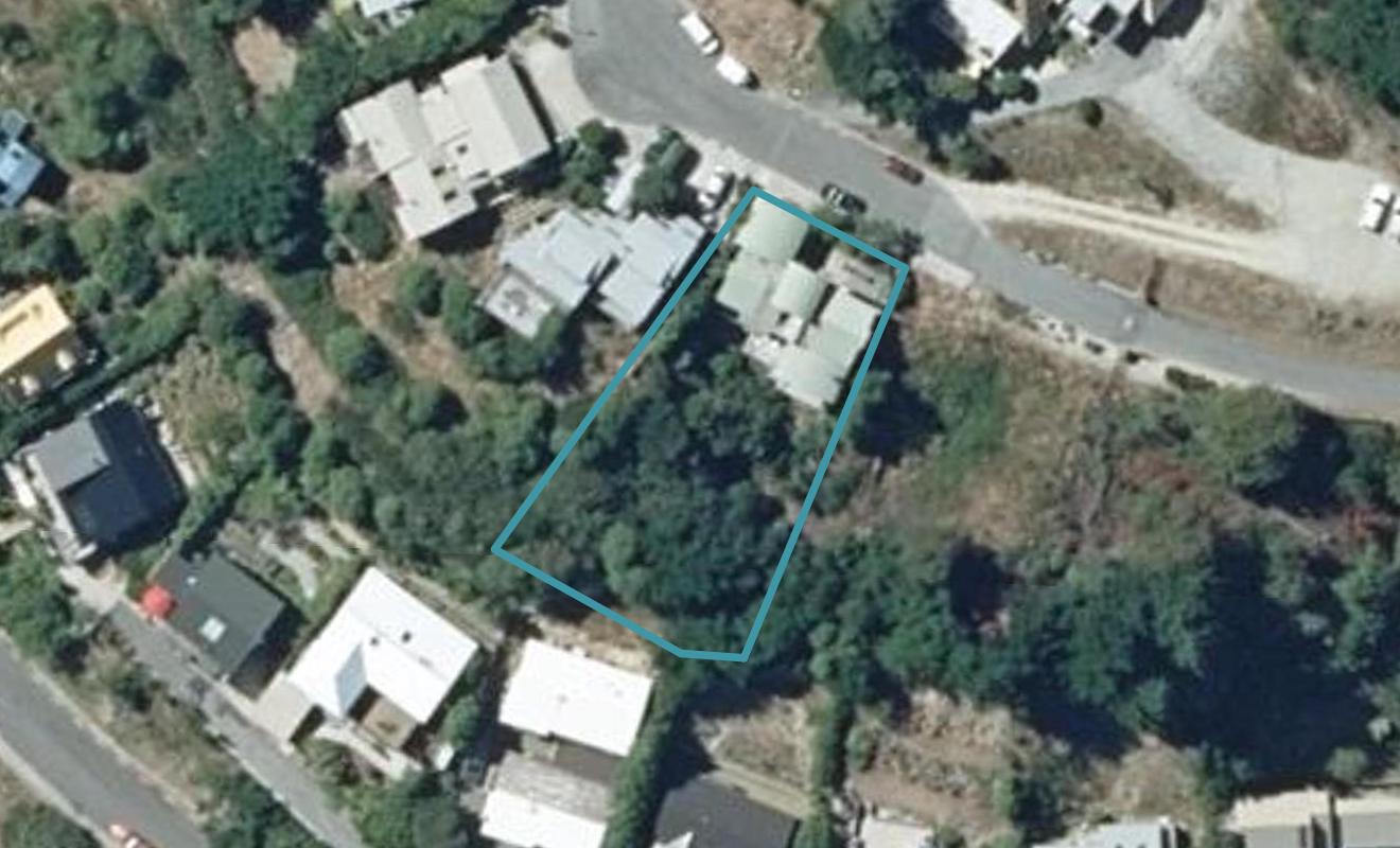 36 MacKinnon Terrace, Sunshine Bay, Queenstown - Carousel 1