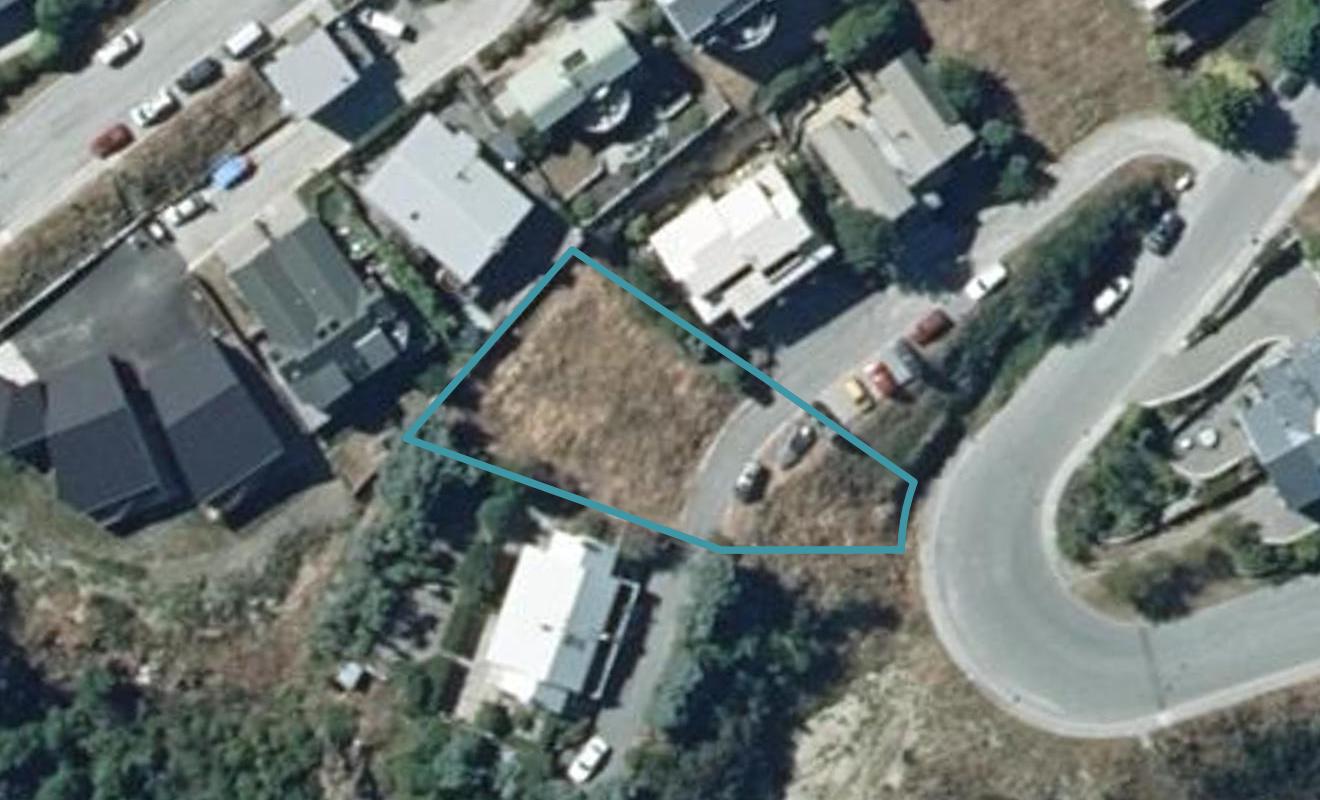 114 Wynyard Crescent, Fernhill, Queenstown - Carousel 1