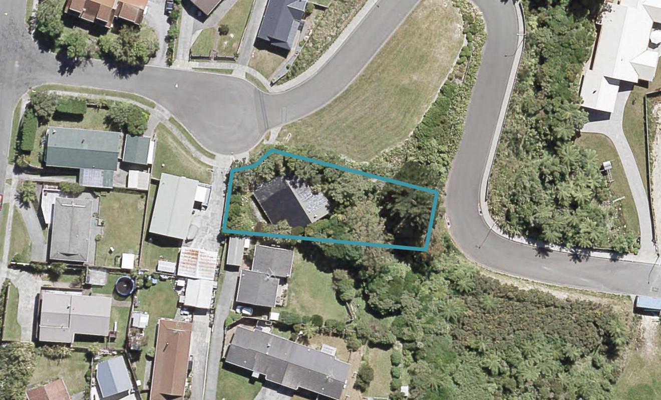 5 Lindis Close, Kelson, Lower Hutt - Carousel 1