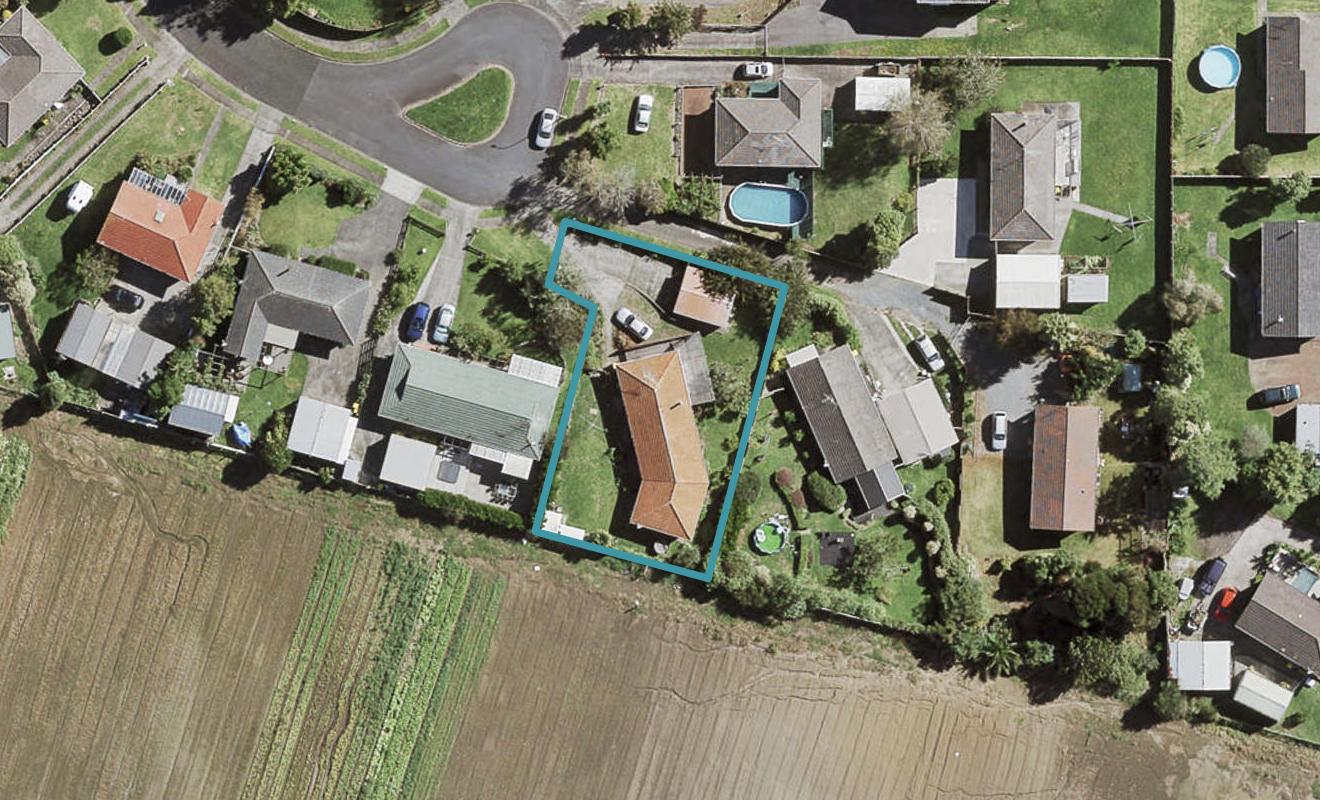 19 Leatham Crescent, Opaheke, Papakura - Carousel 1