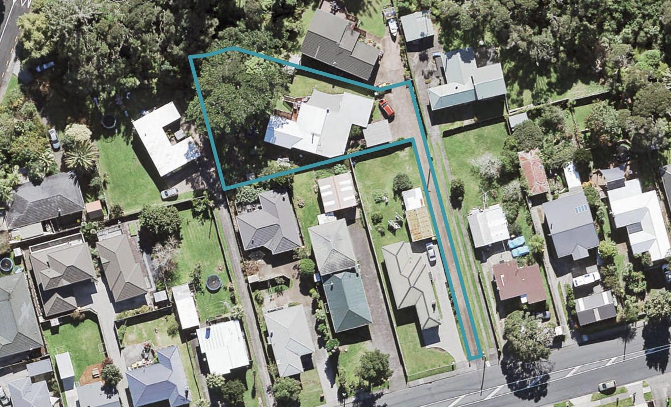 53A Godley Road, Green Bay, Auckland - Carousel 1