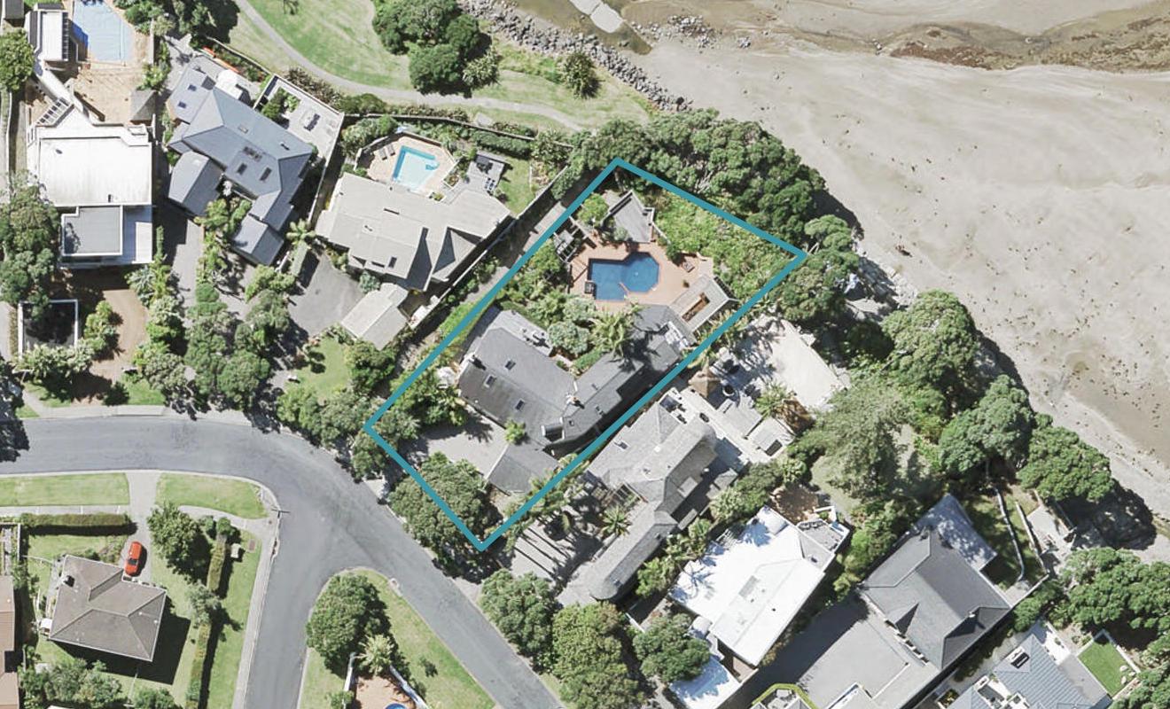 28 Whitby Crescent, Mairangi Bay, Auckland - Carousel 1