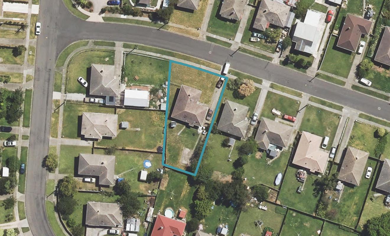 3 Belfast Crescent, Kaiti, Gisborne - Carousel 1