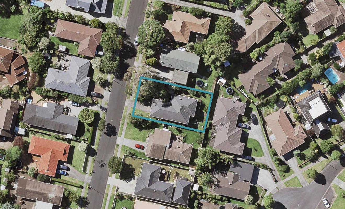 11 Mark Edward Drive, Half Moon Bay, Auckland - Carousel 1