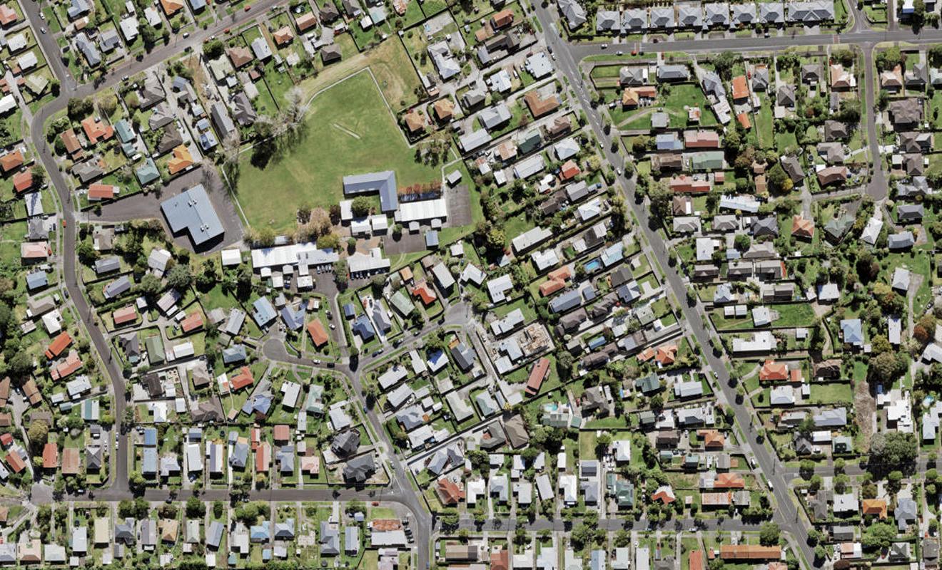 12 Chaucer Place, Blockhouse Bay, Auckland - Carousel 1