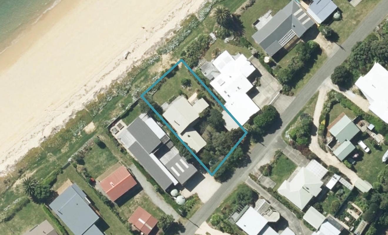 22 Peninsula Road, Tata Beach - Carousel 1