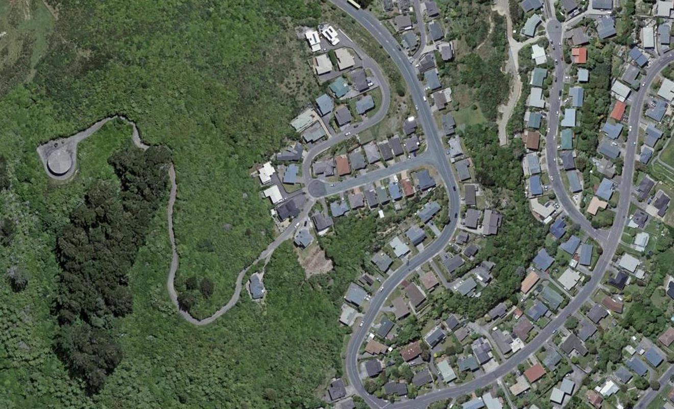 11 Meadowcroft Grove, Johnsonville, Wellington - Carousel 1