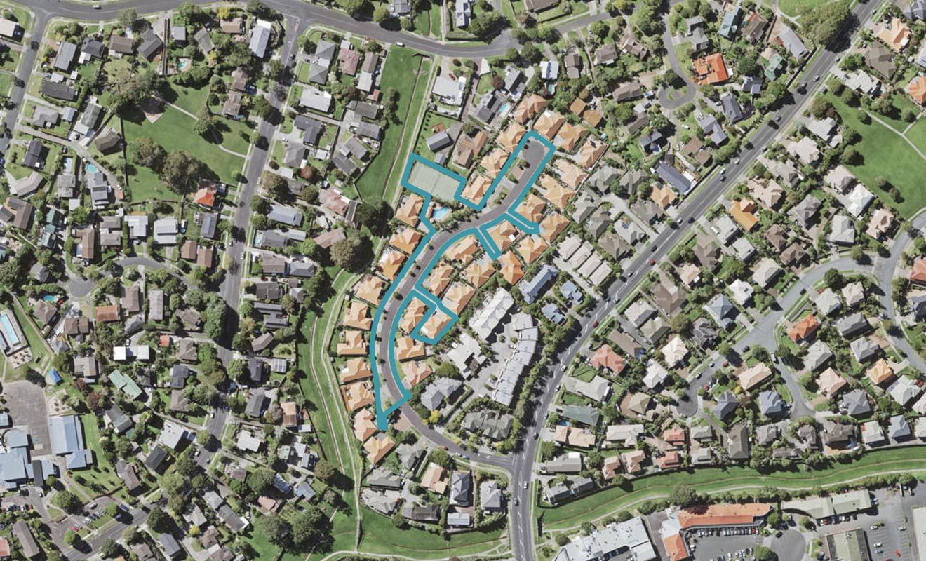 17 Gillett Place, Botany Downs, Auckland - Carousel 1