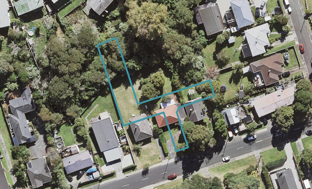 42B Eskdale Road, Birkdale, Auckland - Carousel 1