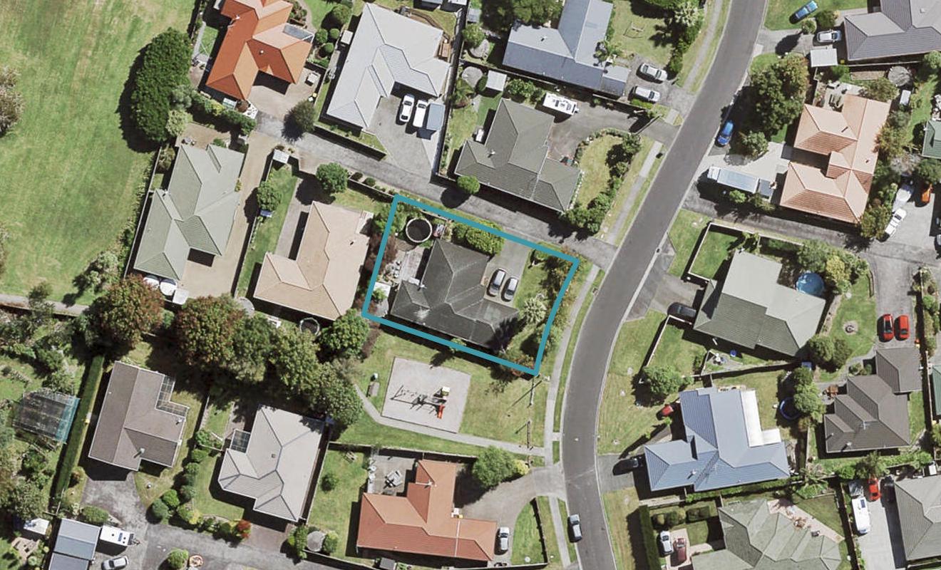 35 Merlot Heights, Huapai, Kumeu - Carousel 1