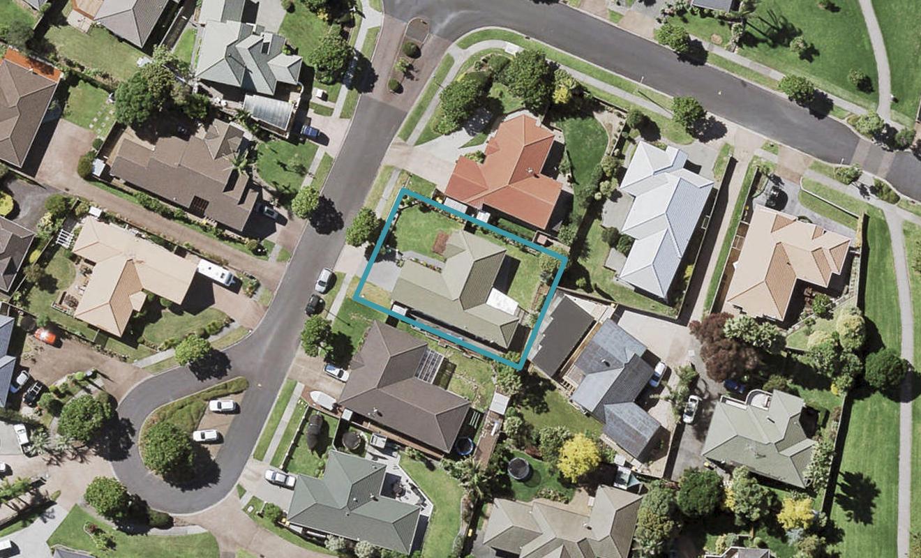 6 Jan Higgins Place, Golflands, Auckland - Carousel 1