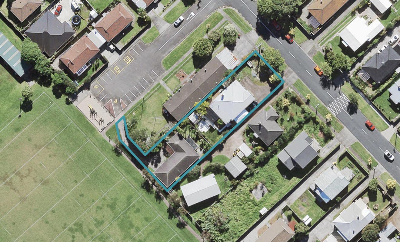 1A Westall Road, New Lynn, Auckland - Carousel 1